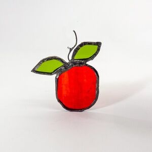 EUC Vintage Leaded Stained Glass Red Apple Suncatcher – Handcrafted Décor 🍎☀️